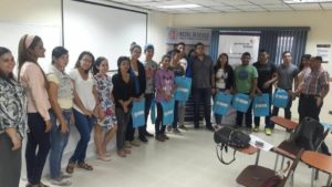 Entrega de Becas Día Solidario